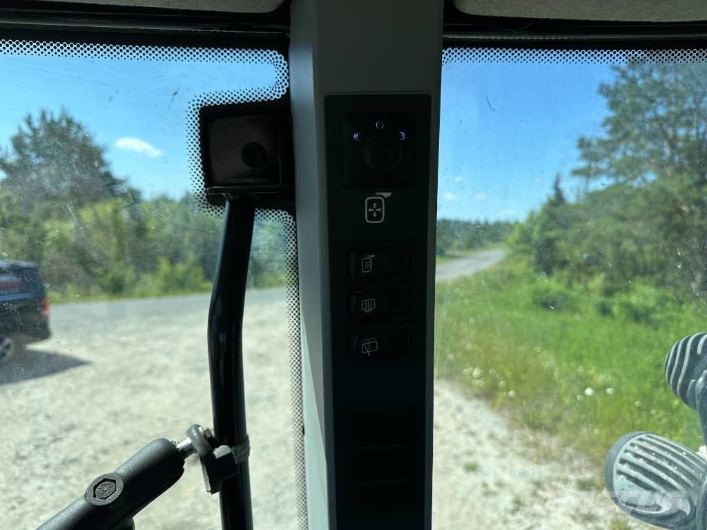 Valtra G 135 Versu Tractores