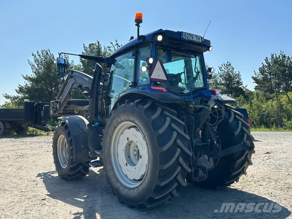 Valtra G 135 Versu Tractores