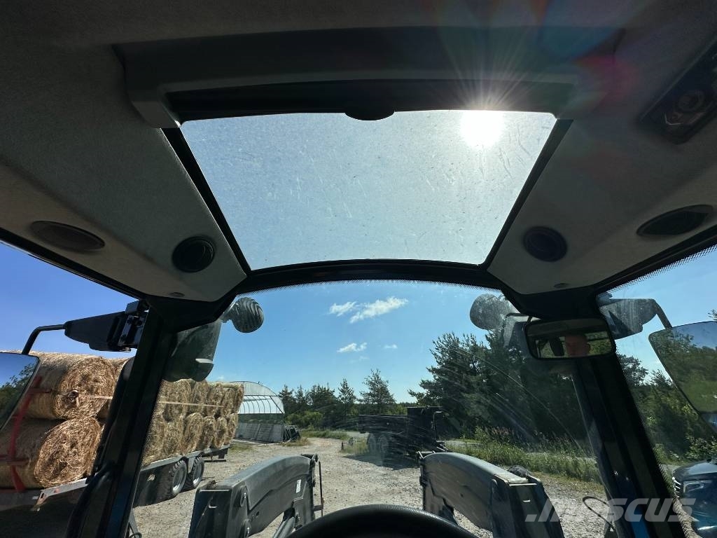 Valtra G 135 Versu Tractores