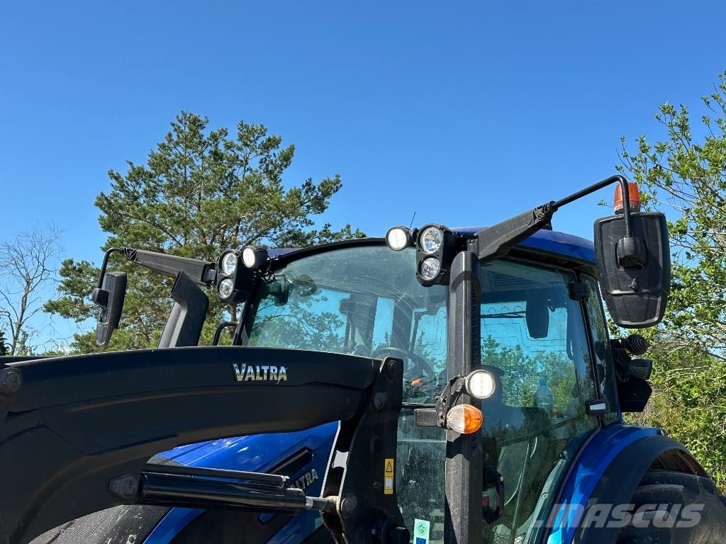 Valtra G 135 Versu Tractores