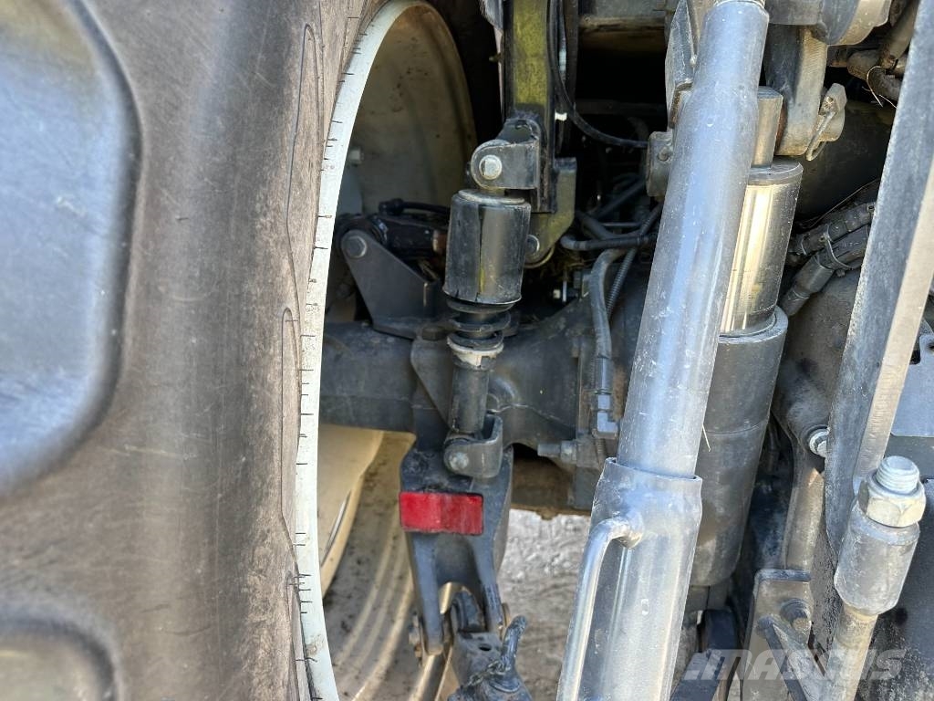 Valtra G 135 Versu Tractores