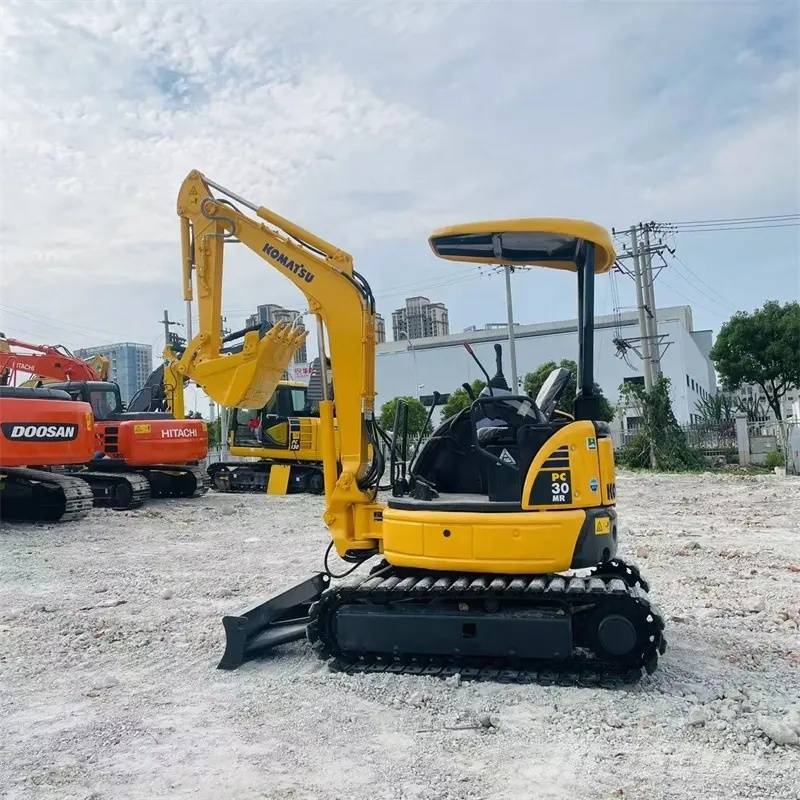 Komatsu PC30 Εκσκαφείς με ερπύστριες