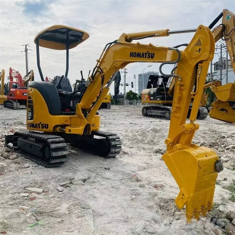 Komatsu PC30 Εκσκαφείς με ερπύστριες