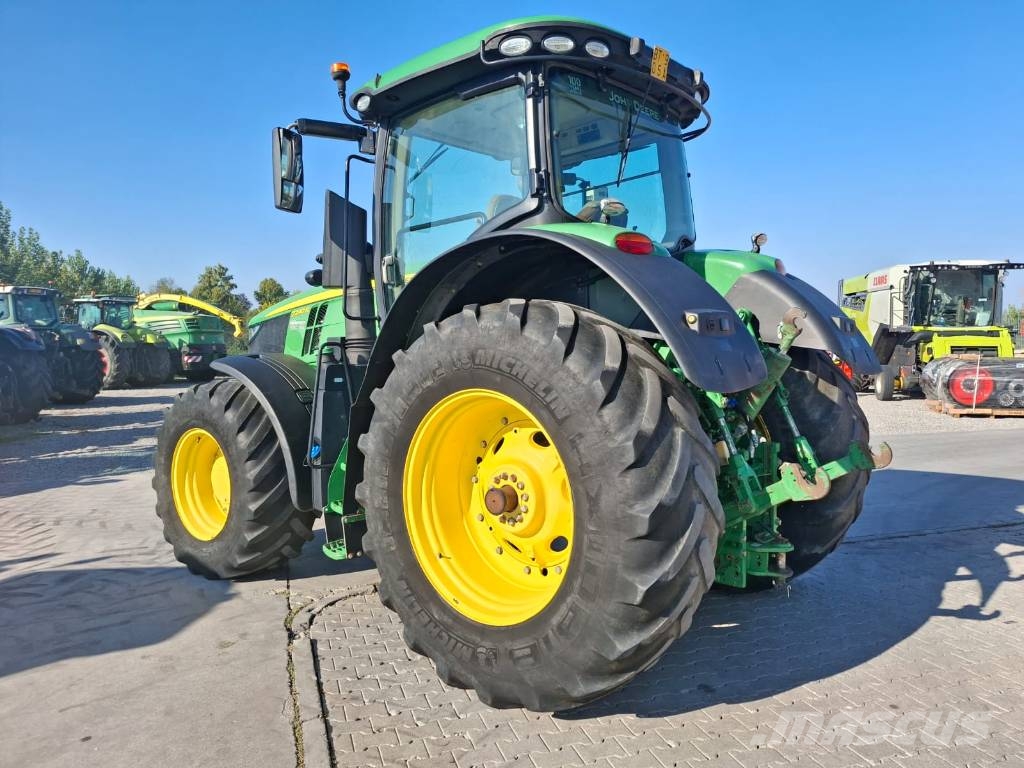 John Deere 7290 R Traktorer