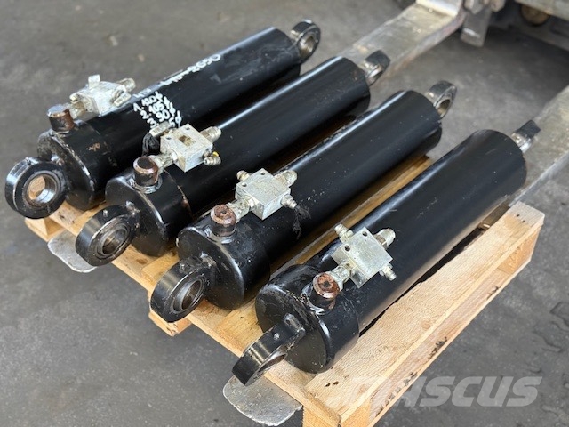Atlas Copco BOOMER XE 3 USED TELECOPIC HYDRAULIC CYLINDER 4 PC Drilling equipment accessories and spare parts