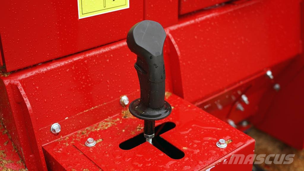 COLLINO VEDMASKIN ADELUX 800 Procesadoras y cortadoras de leña