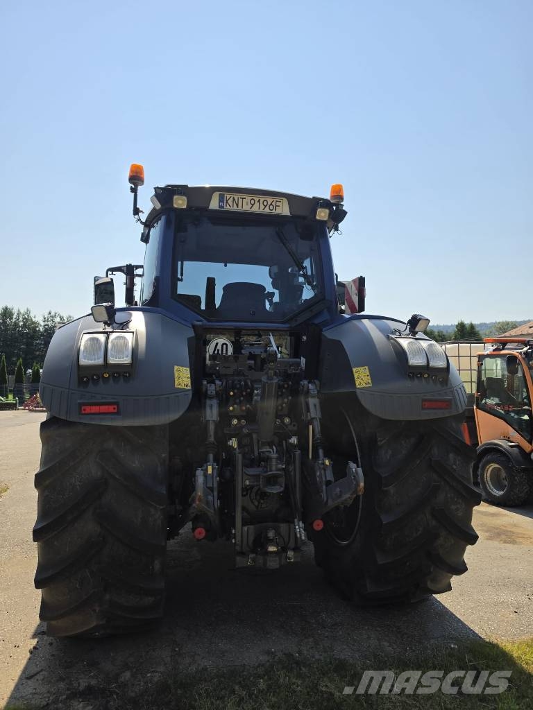 Fendt Vario 828 Трактори