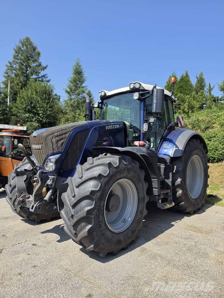 Fendt Vario 828 Трактори