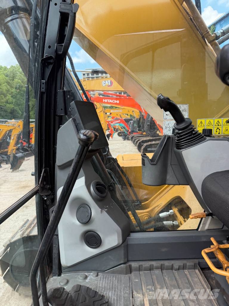 CAT 330    3000 units excavators in stock 履带挖掘机