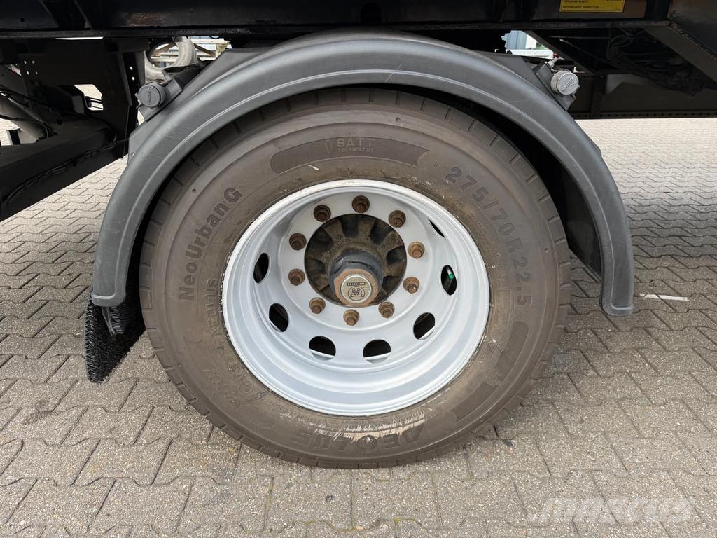 Krone Schuifzeil-Dak / 2500kg Laadklep / Stuur-as / APK Tentpoolhaagised
