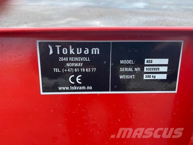 Tokvam KGS konstgräsplog Kompakt traktor adapterek