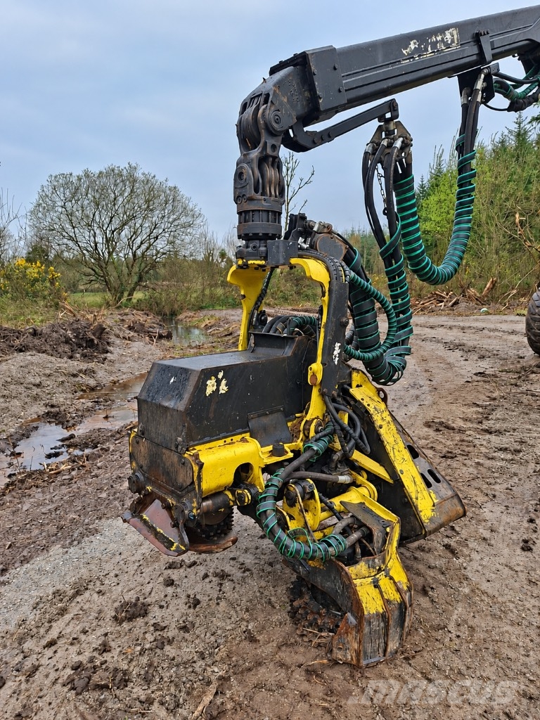 John Deere 1270 G Harvesters