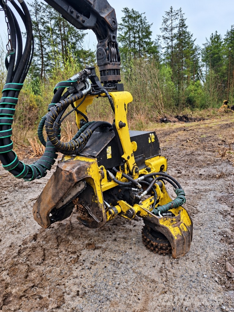John Deere 1270 G Harvesters