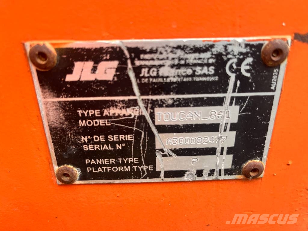 JLG TOUCAN 860 V-3237 EO Вертикальні щоглові підйомники