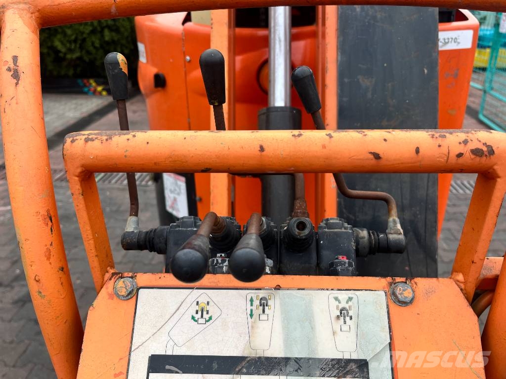 JLG TOUCAN 860 V-3237 EO Вертикальні щоглові підйомники