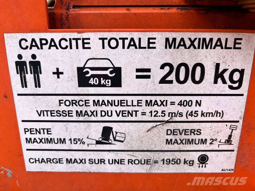 JLG TOUCAN 860 V-3237 EO Вертикальні щоглові підйомники