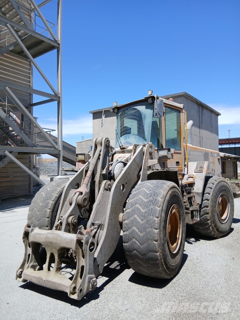 Volvo L 120 D Cargadoras sobre ruedas