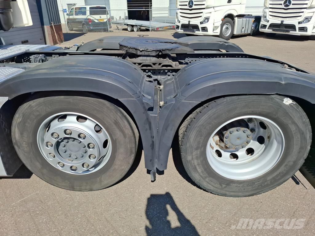 Mercedes-Benz Actros 2545 GIGASPACE 6X2 12238 Camiones tractor