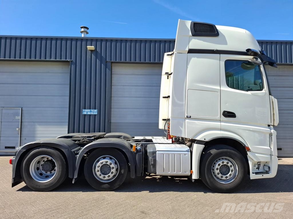 Mercedes-Benz Actros 2545 GIGASPACE 6X2 12238 Camiones tractor