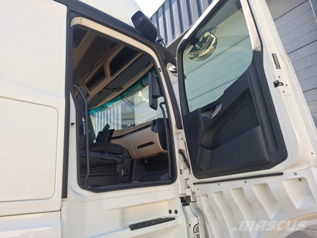Mercedes-Benz Actros 2545 GIGASPACE 6X2 12238 Camiones tractor