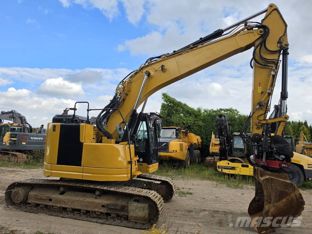 CAT 325 FL CR Beltegraver