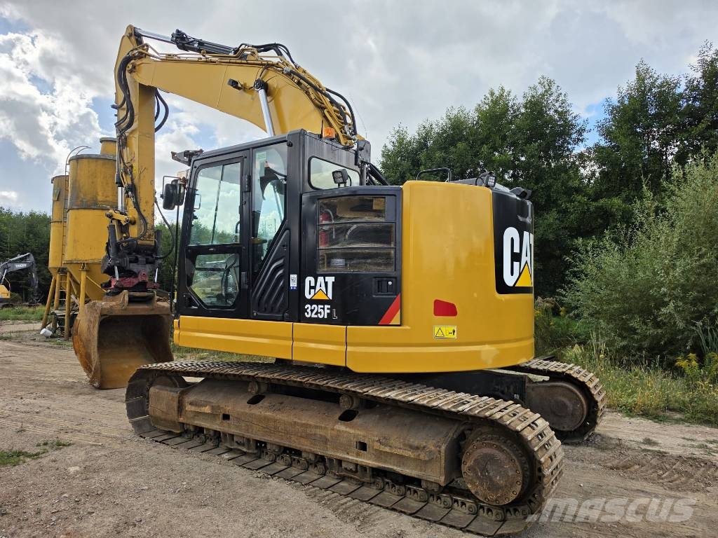CAT 325 FL CR Beltegraver