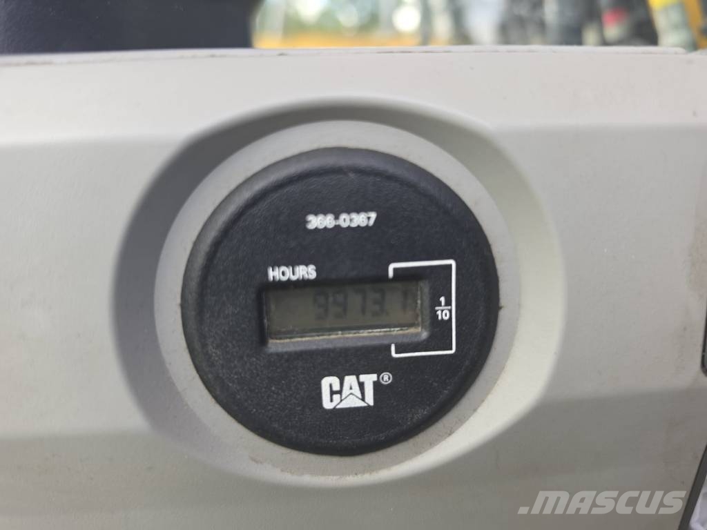 CAT 325 FL CR Beltegraver