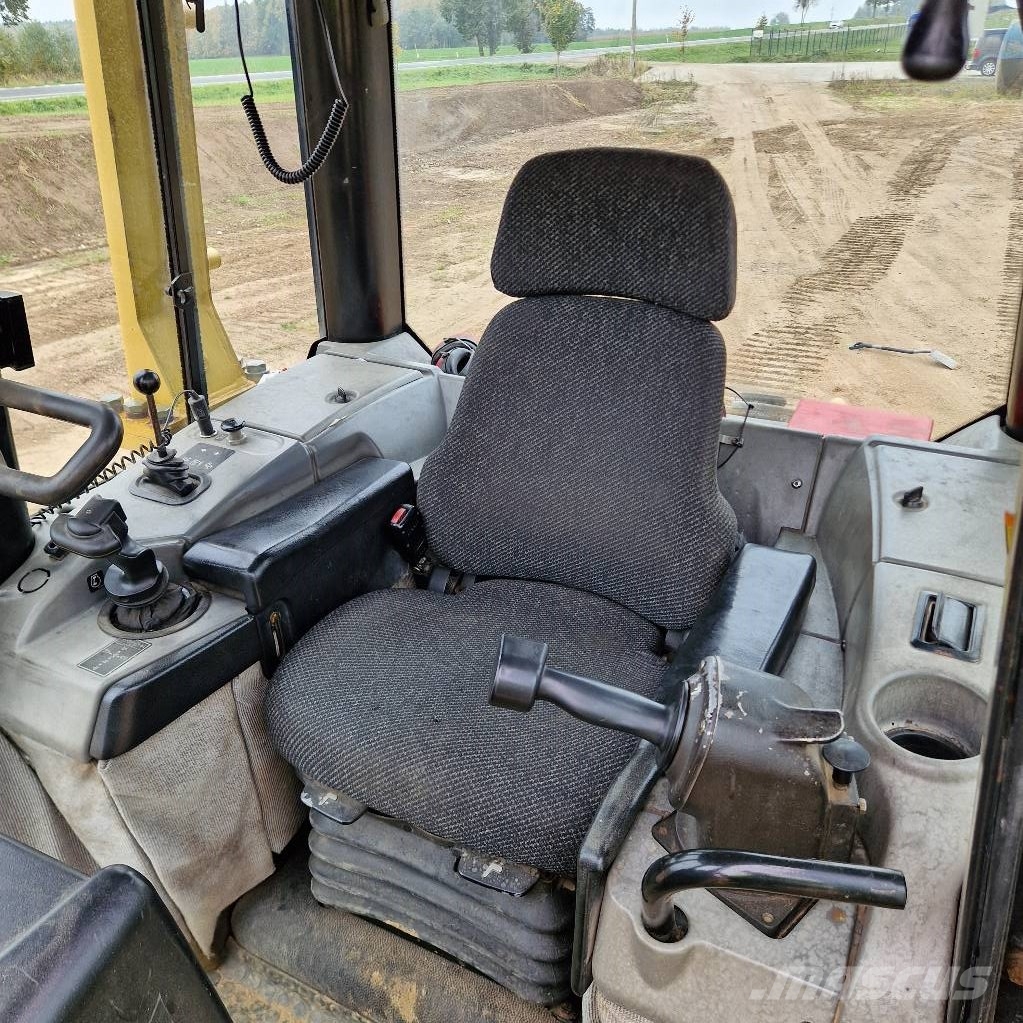 CAT D 6 N LGP Crawler dozers
