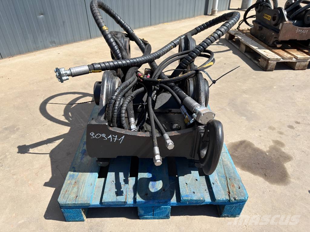 OilQuick OQ70/55 - M318D / 320D / 320E / 320F / 323D / 323E موصلات سريعة