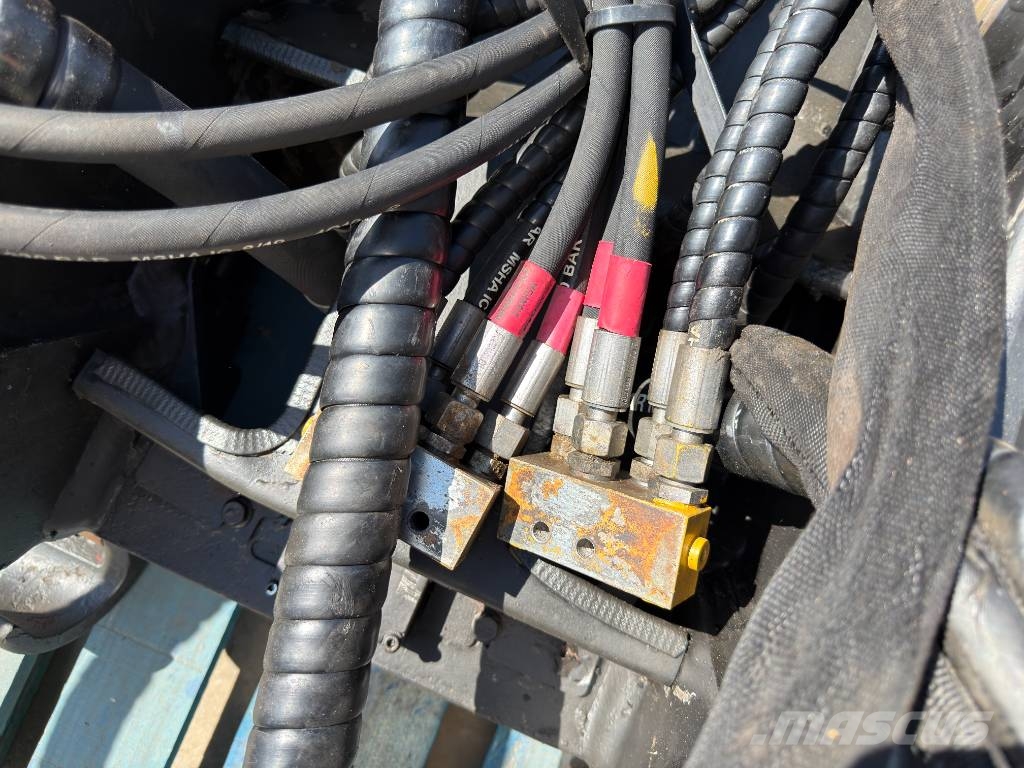 OilQuick OQ70/55 - M318D / 320D / 320E / 320F / 323D / 323E موصلات سريعة