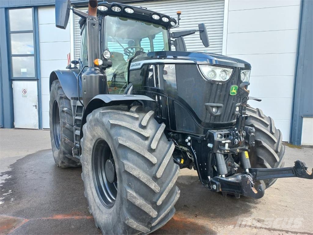 John Deere 6R 250 Sonderlackierung-schwarz Tratores Agrícolas usados