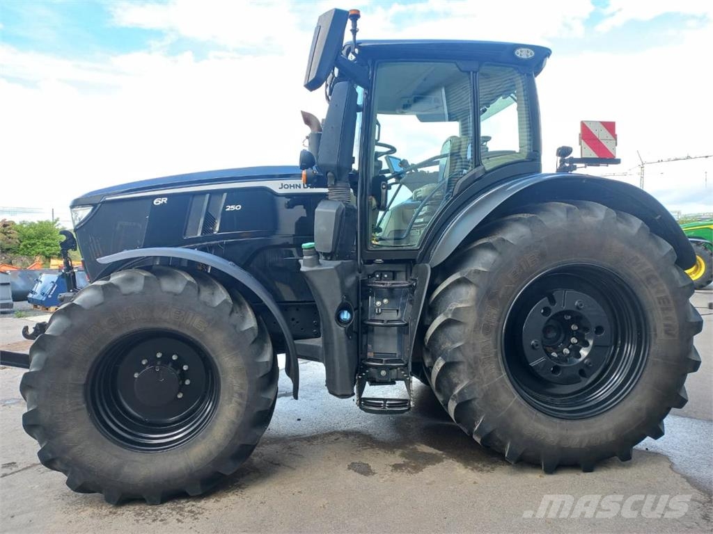 John Deere 6R 250 Sonderlackierung-schwarz Tratores Agrícolas usados