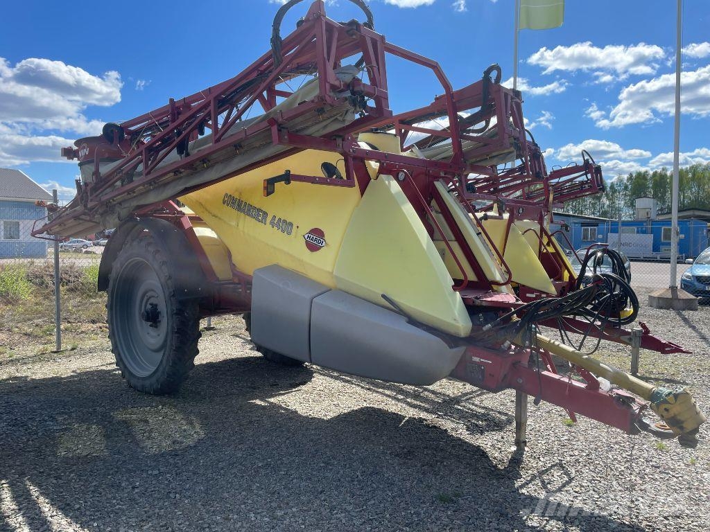Hardi commander 4400 Twin-24 Ρυμουλκούμενα ψεκαστικά