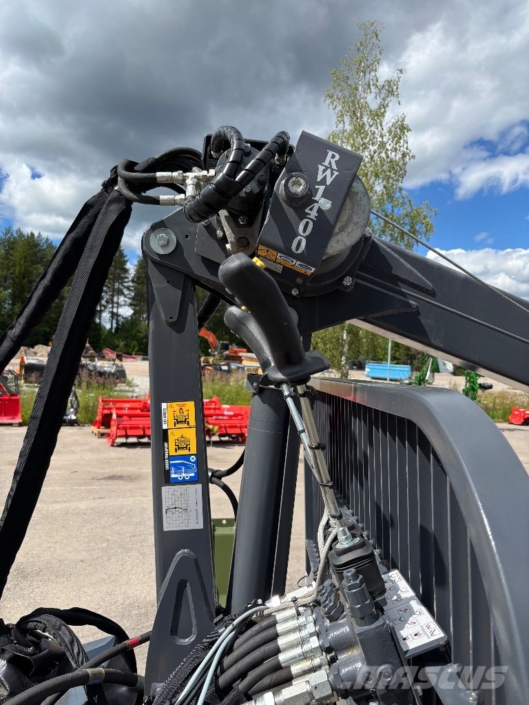 Farma skogsvagn DS9  Kran 6,7 Ostale prikolice