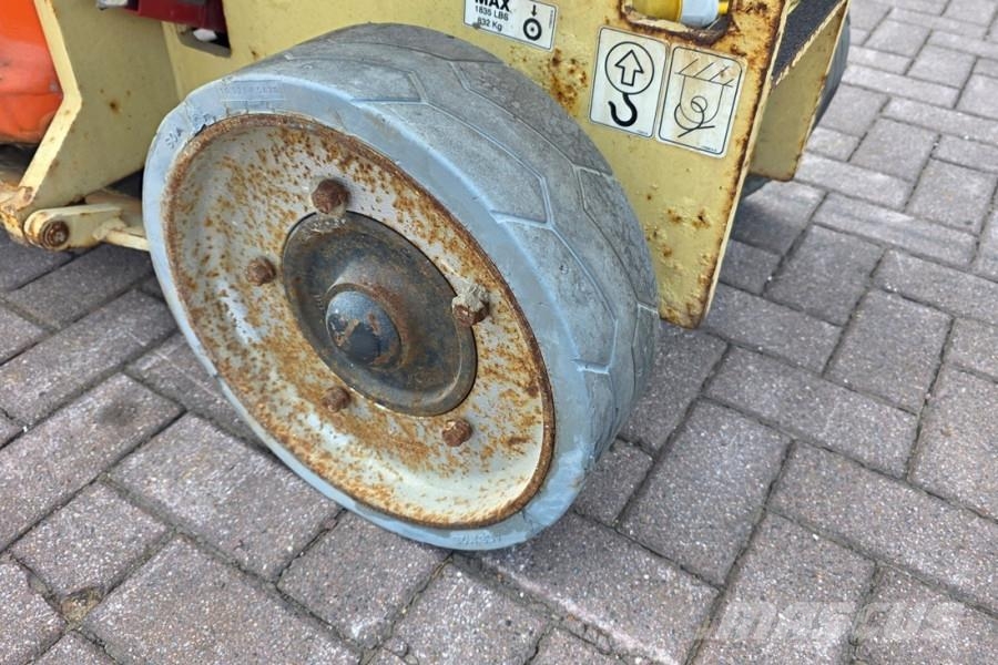 JLG 2630ES Electric, Working Height 10m, 230 kg Capaci Schaarhoogwerkers