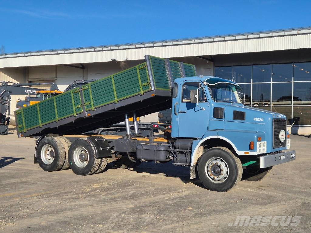 Volvo N 1025 Caminhões basculantes