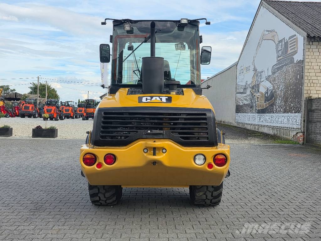 CAT 907H, 2012 ROK, 4100 MTH, ŁYŻKA OTWIERANA + WIDŁY Wheel loaders