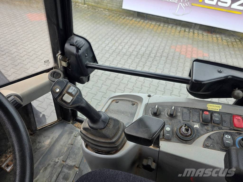 CAT 907H, 2012 ROK, 4100 MTH, ŁYŻKA OTWIERANA + WIDŁY Cargadoras sobre ruedas