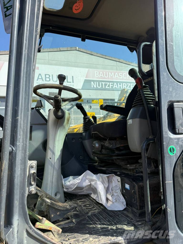 Komatsu PW 98 MR-8 //BJ. 2013/14351H/SW/4 Buckets 轮式挖掘机