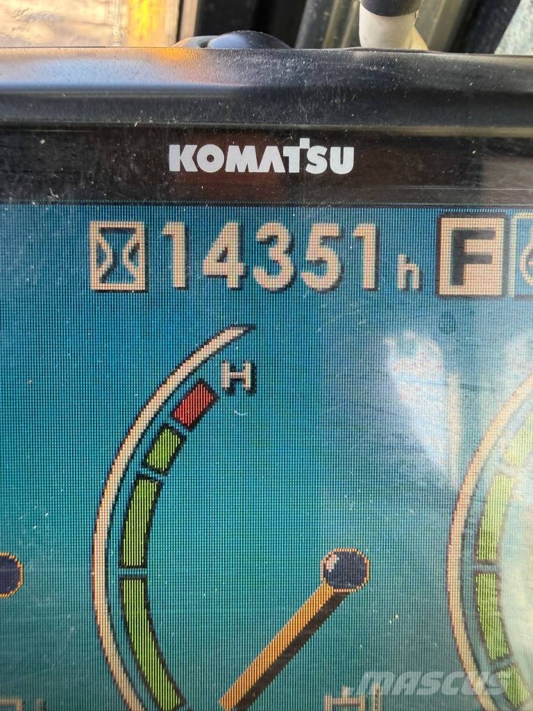 Komatsu PW 98 MR-8 //BJ. 2013/14351H/SW/4 Buckets 轮式挖掘机