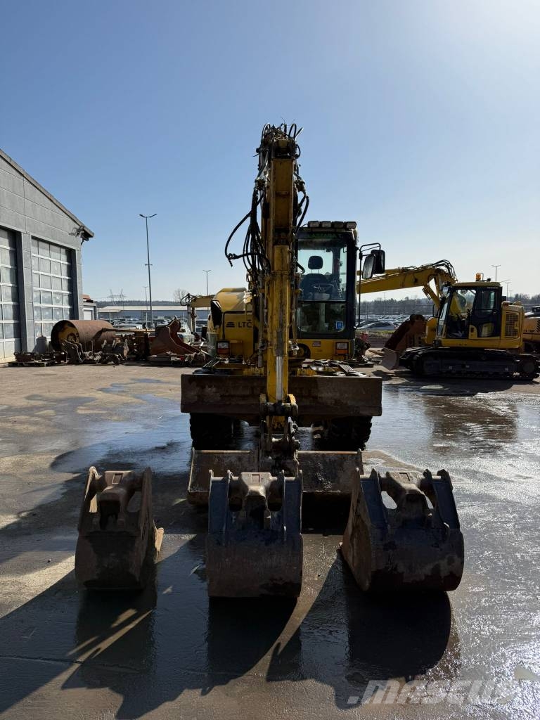 Komatsu PW 98 MR-8 //BJ. 2013/14351H/SW/4 Buckets 轮式挖掘机