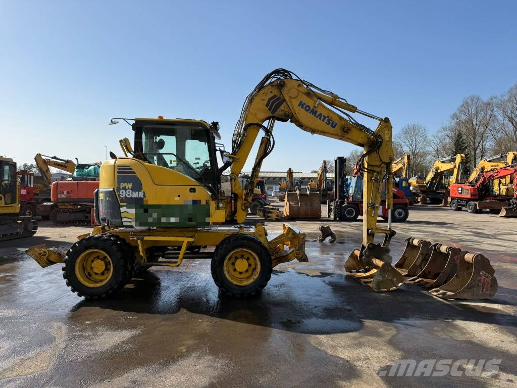 Komatsu PW 98 MR-8 //BJ. 2013/14351H/SW/4 Buckets 轮式挖掘机