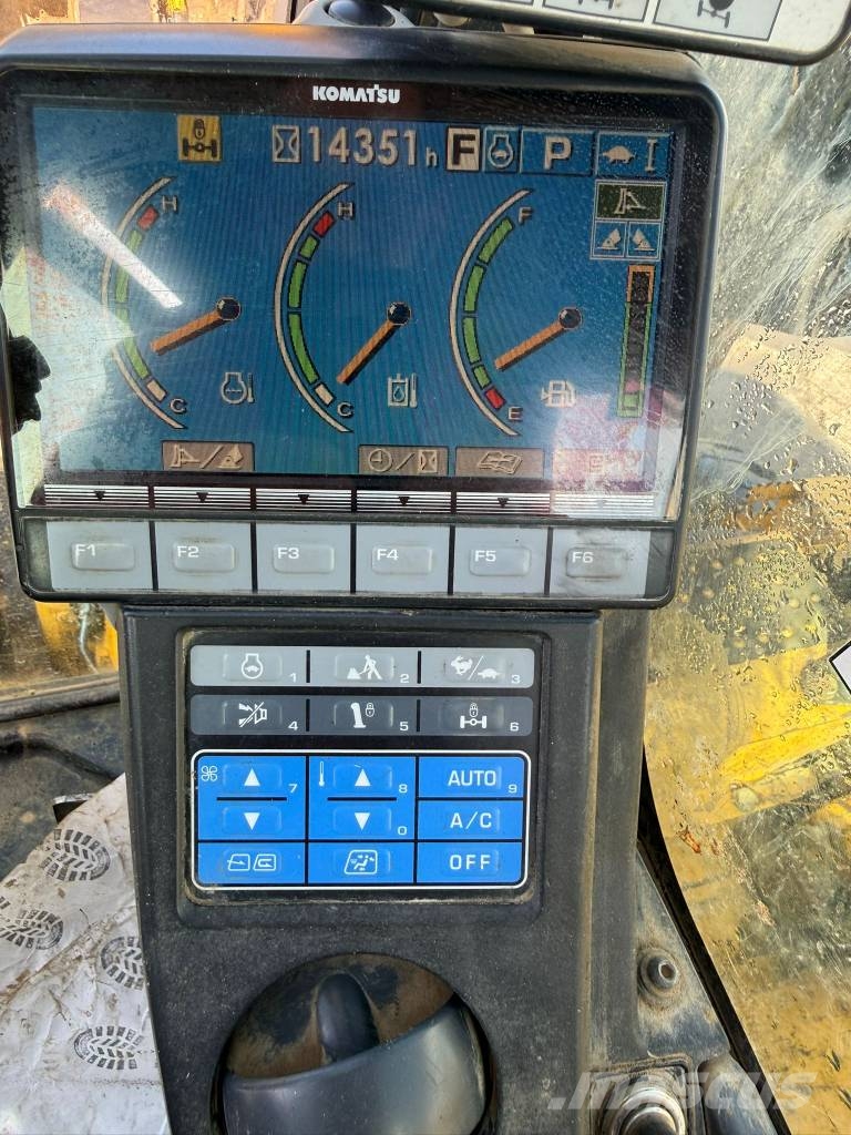 Komatsu PW 98 MR-8 //BJ. 2013/14351H/SW/4 Buckets 轮式挖掘机