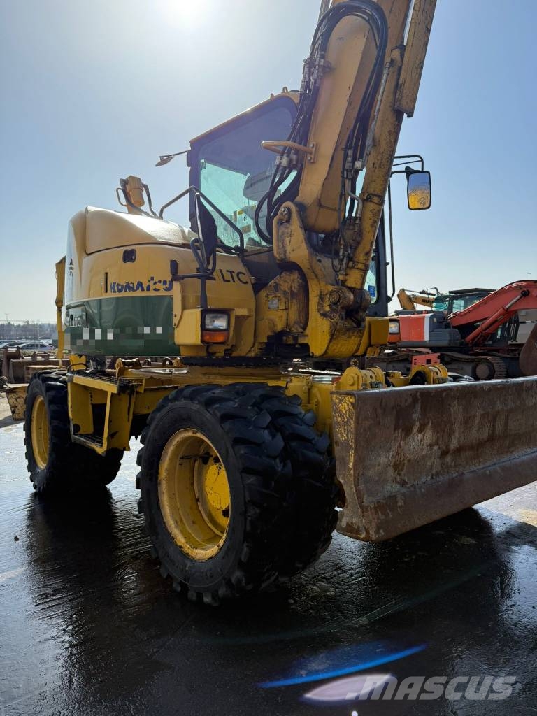 Komatsu PW 98 MR-8 //BJ. 2013/14351H/SW/4 Buckets 轮式挖掘机