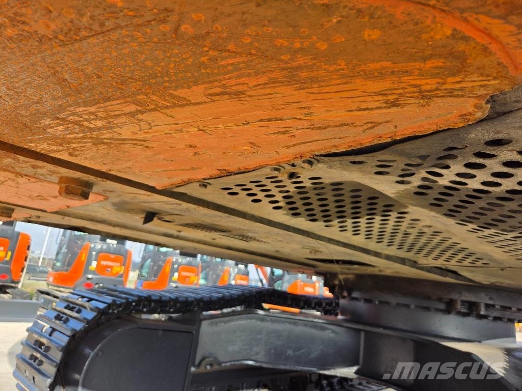 Hitachi ZX 350 LC-6, 2019, 12.535h, new bucket 2,2cm Excavatoare pe șenile