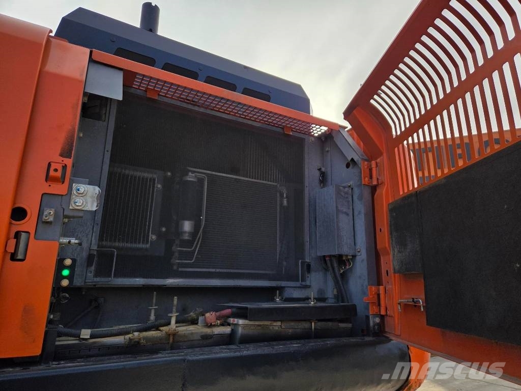 Hitachi ZX 350 LC-6, 2019, 12.535h, new bucket 2,2cm Excavatoare pe șenile