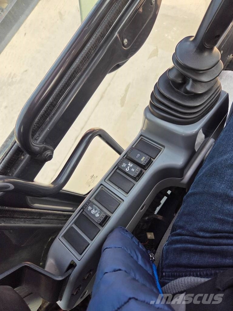 Hitachi ZX 350 LC-6, 2019, 12.535h, new bucket 2,2cm Excavatoare pe șenile