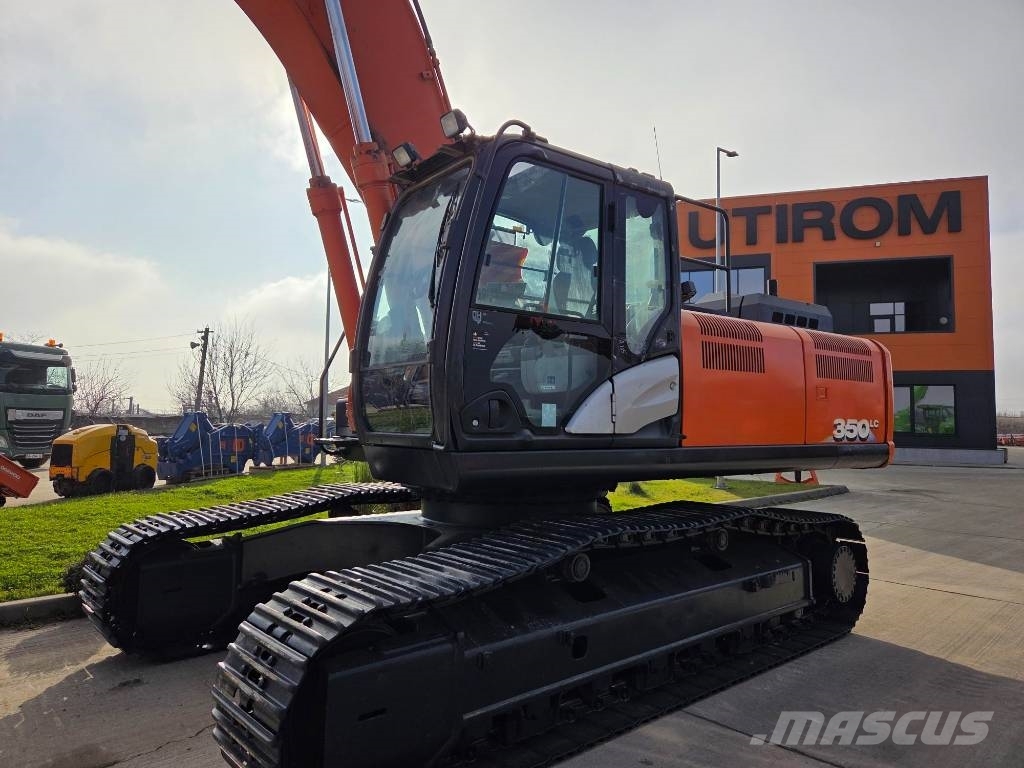 Hitachi ZX 350 LC-6, 2019, 12.535h, new bucket 2,2cm Excavatoare pe șenile