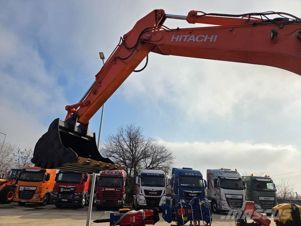 Hitachi ZX 350 LC-6, 2019, 12.535h, new bucket 2,2cm Excavatoare pe șenile