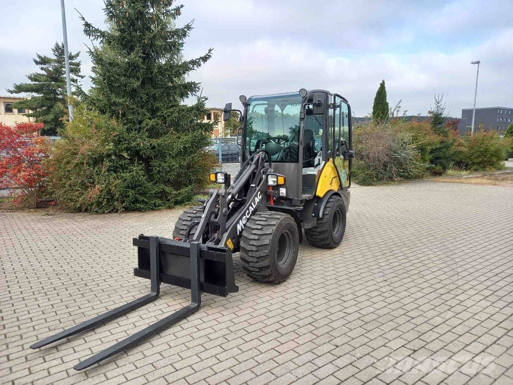 Mecalac MCL 6+ Gumikerekes homlokrakodók